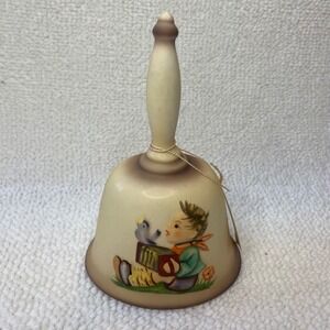 Goebel 1978 First Edition Annual Bell Boy Playing Accordion Bird Germany